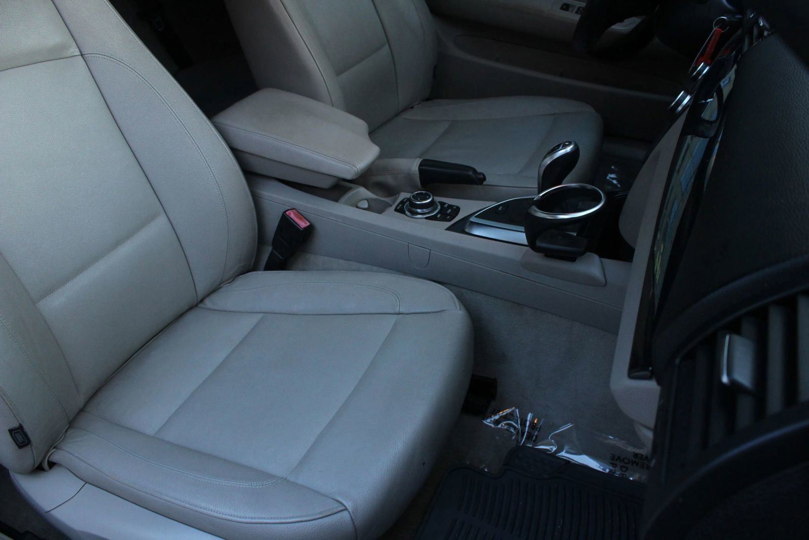 Used 2012 BMW 135i Convertible RWD image 20