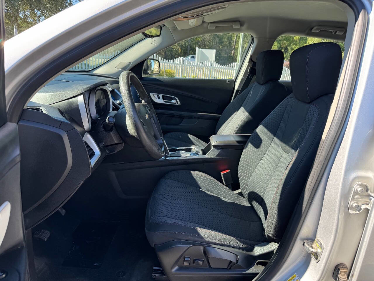 Used 2013 Chevrolet Equinox LS image 10