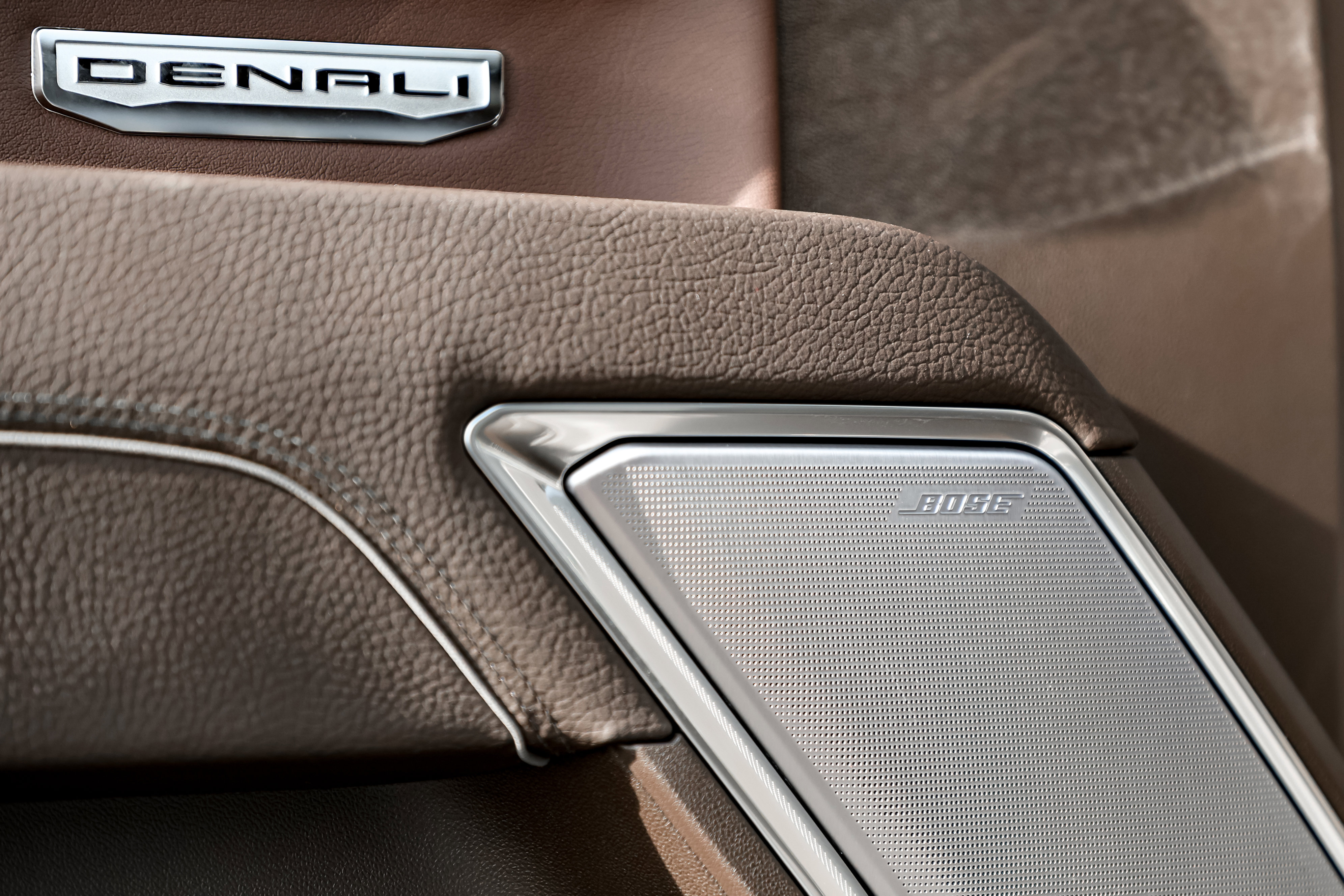 New 2026 GMC Sierra 1500 Denali w/ Denali Reserve Package image 16