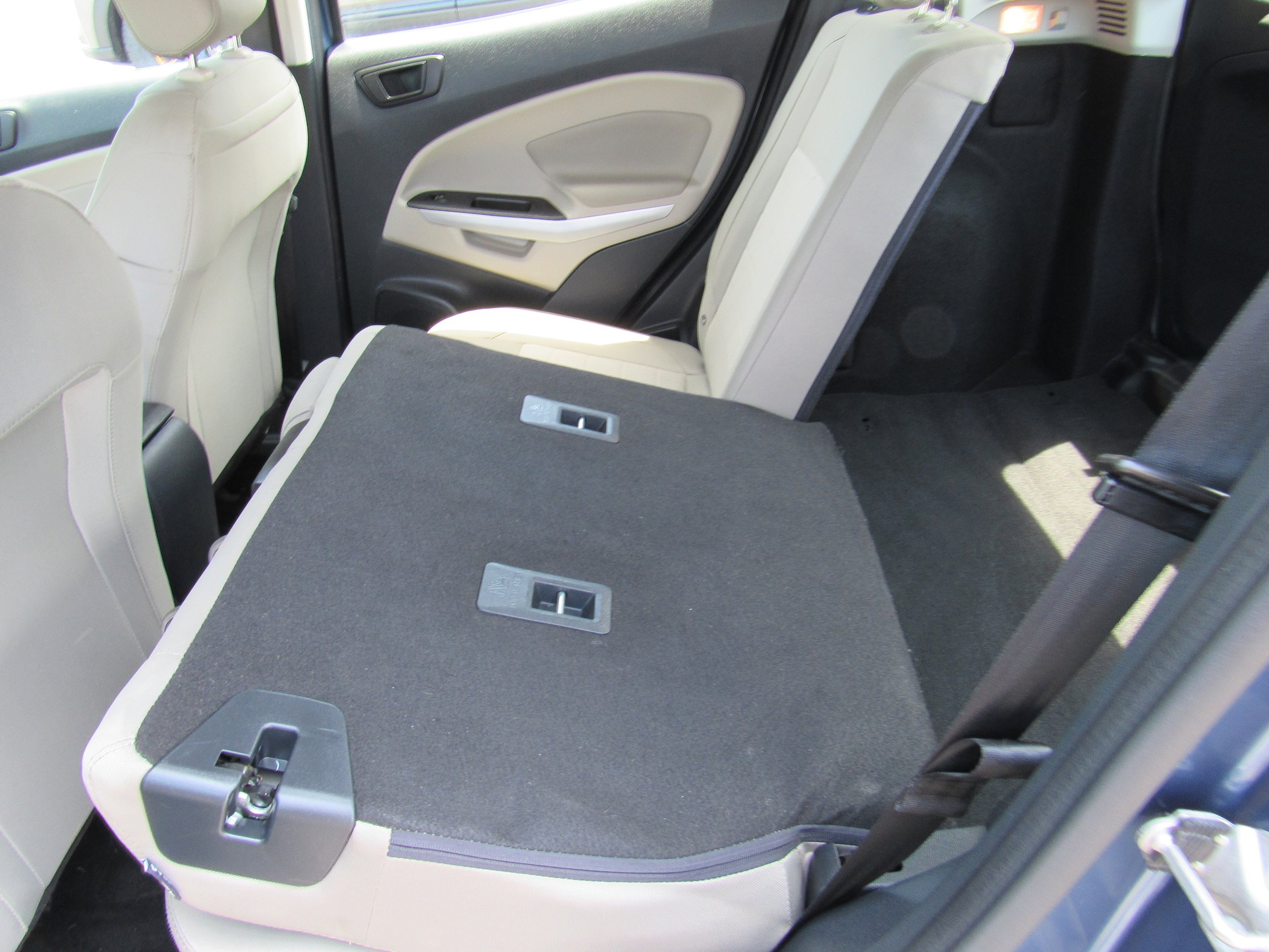 Used 2021 Ford EcoSport S AWD/4WD image 23
