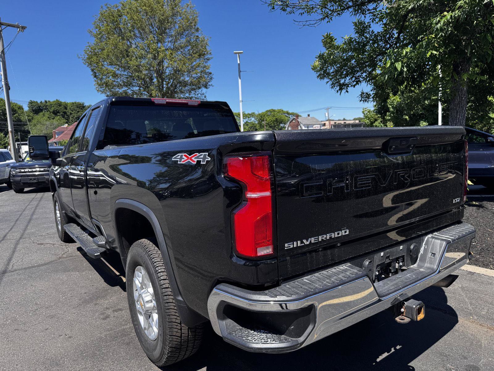 Certified 2024 Chevrolet Silverado 2500 LTZ w/ LTZ Convenience Package AWD/4WD image 4