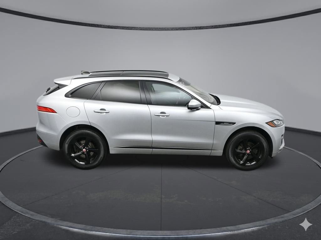 Used 2020 Jaguar F-PACE R-Sport image 52
