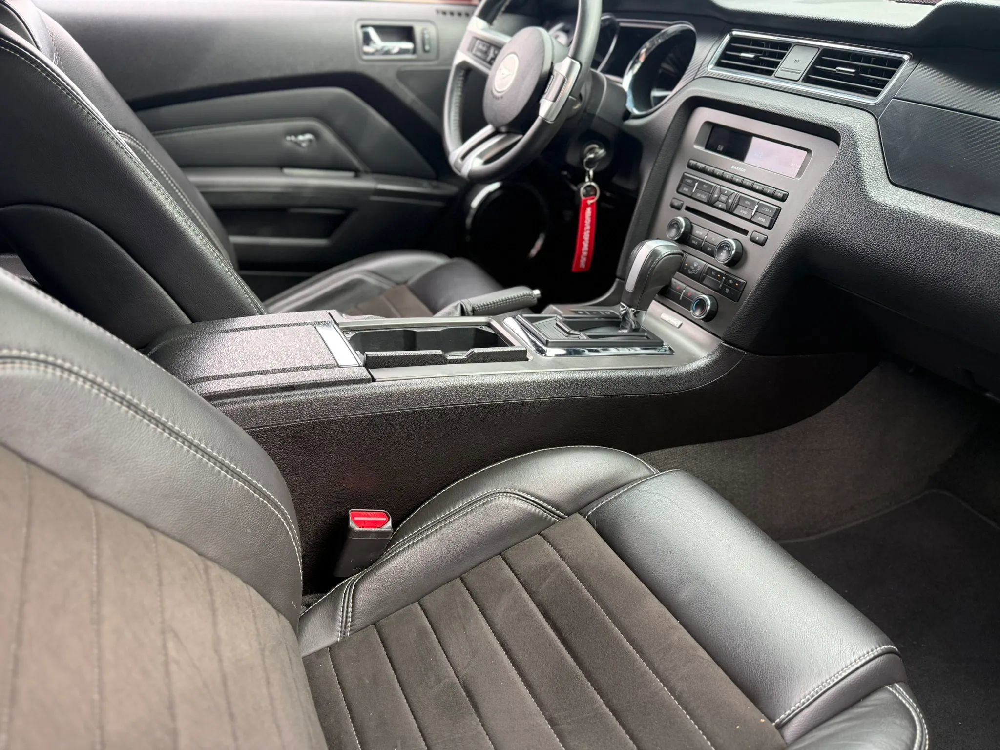 Used 2013 Ford Mustang GT Premium RWD image 42