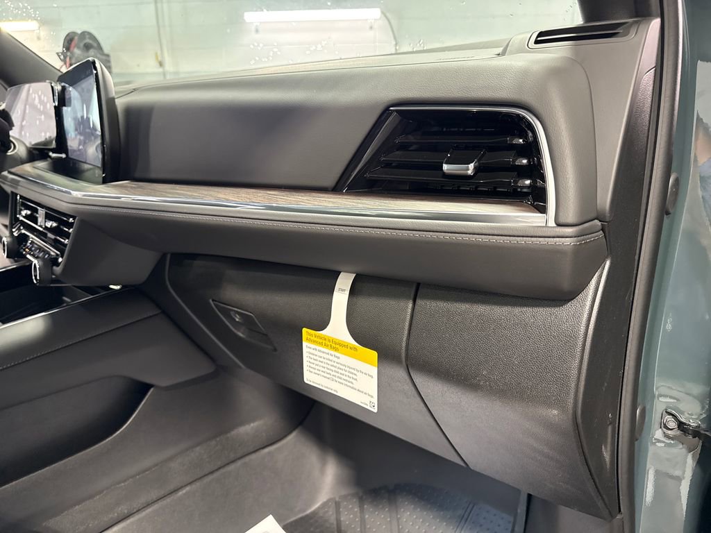 New 2026 Chevrolet Suburban Z71 w/ Z71 Off-Road Package AWD/4WD image 37