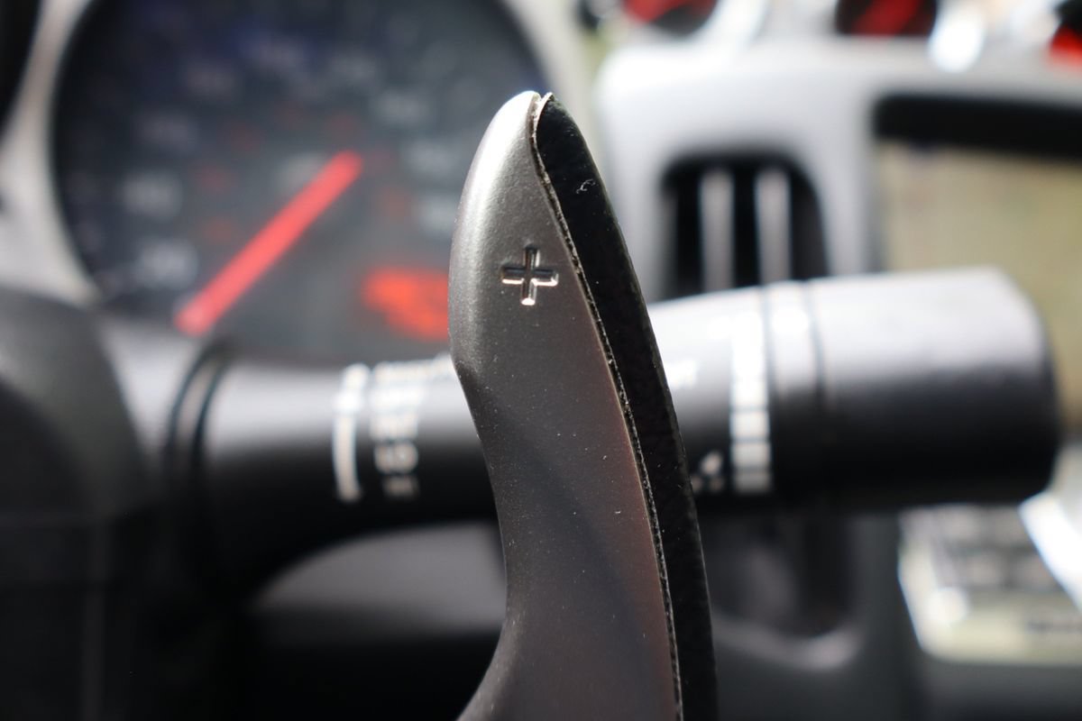 Used 2019 Nissan 370Z Touring RWD image 25