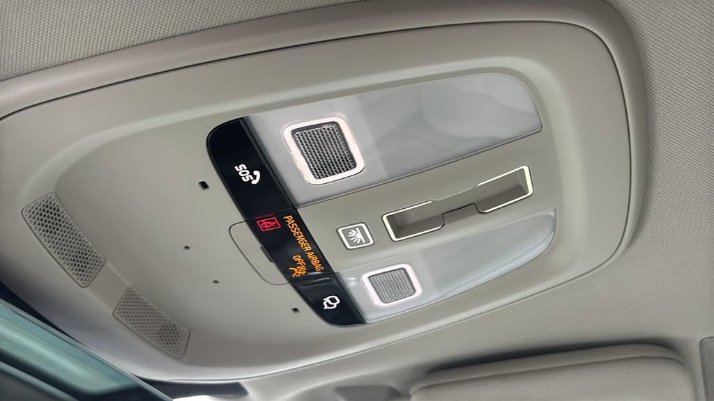 New 2026 Volvo XC90 B6 Ultra image 25