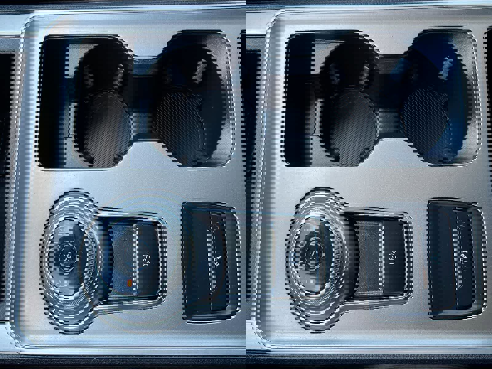 Used 2023 Ford Edge SEL w/ Convenience Package image 32