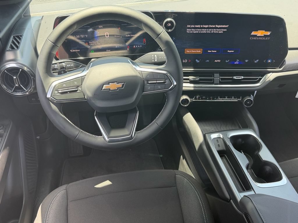 New 2026 Chevrolet Equinox EV LT w/ Comfort Package AWD/4WD image 7