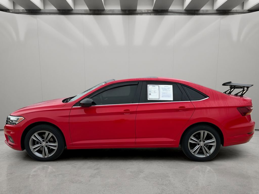 Used 2019 Volkswagen Jetta R-Line image 2