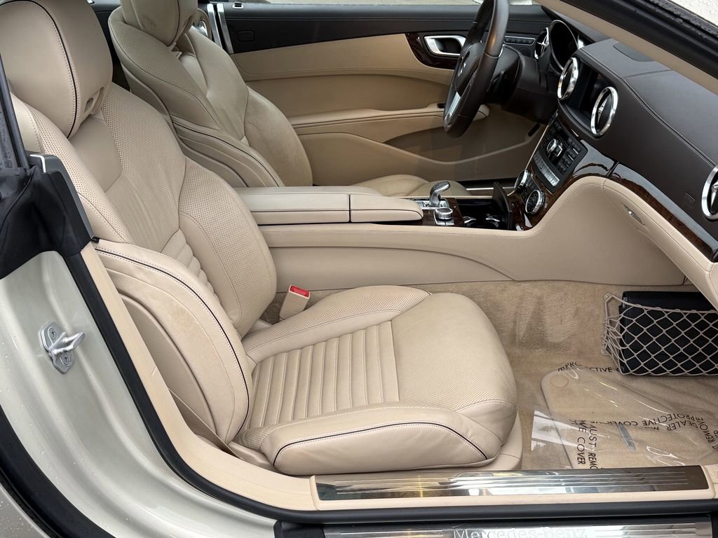 Used 2013 Mercedes-Benz SL 550 image 14