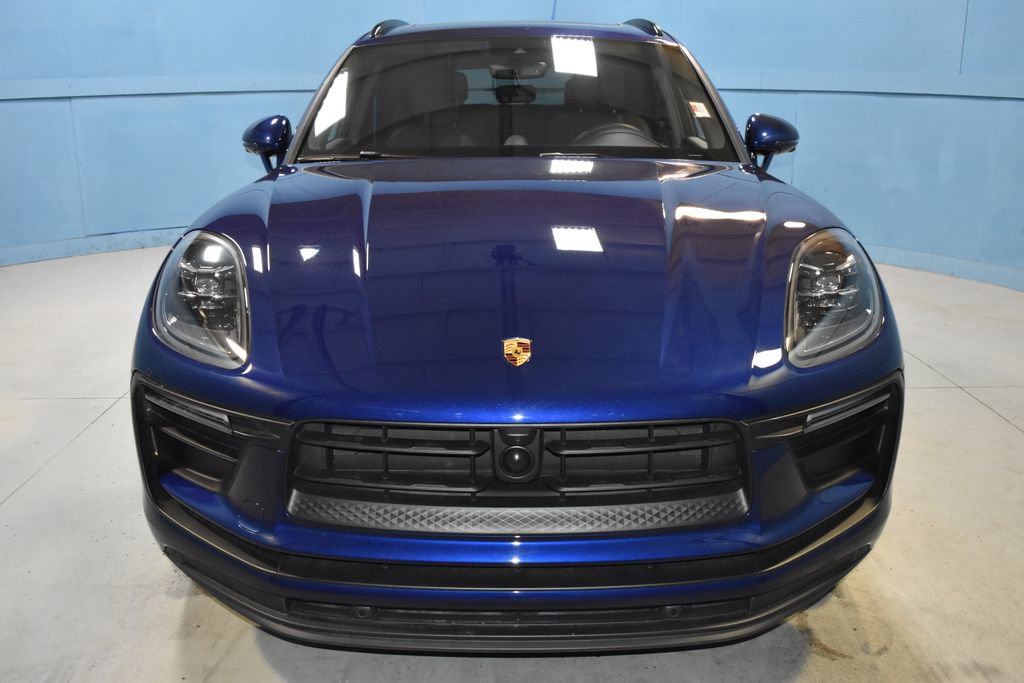 Certified 2024 Porsche Macan image 25