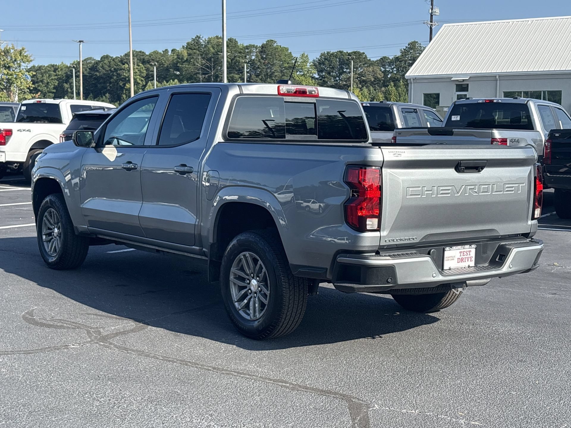 Used 2025 Chevrolet Colorado LT RWD image 19