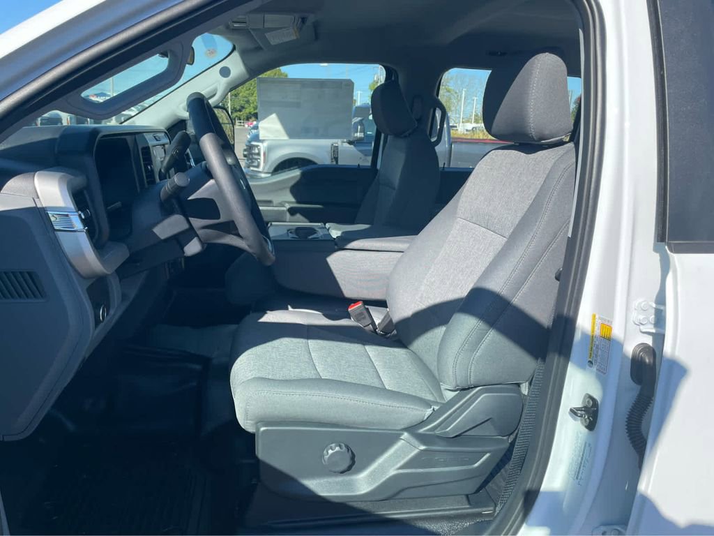 New 2026 Ford F350 XL w/ XL Chrome Package AWD/4WD image 16