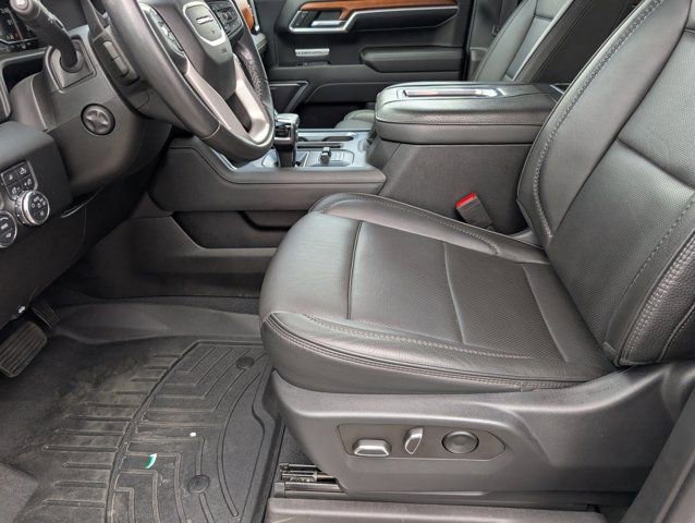 Used 2022 GMC Sierra 1500 Denali w/ Technology Package AWD/4WD image 14