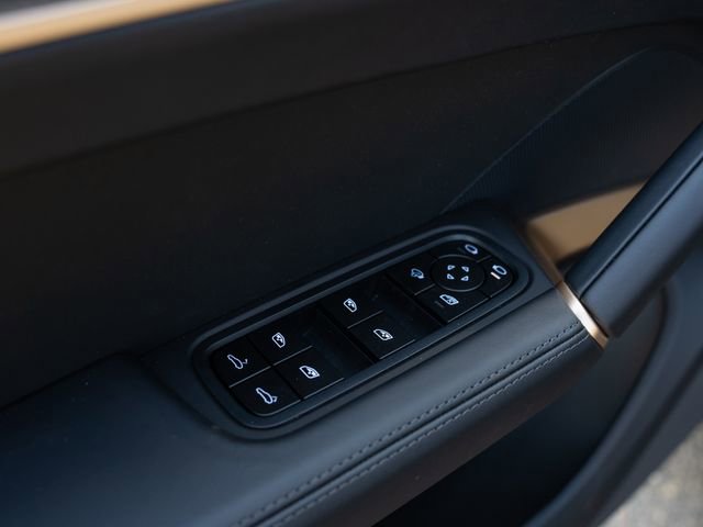 New 2026 Porsche Cayenne GTS AWD/4WD image 16