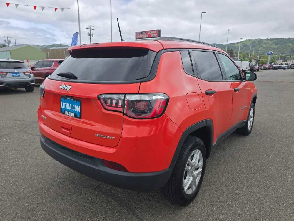 Used 2018 Jeep Compass Sport AWD/4WD image 5