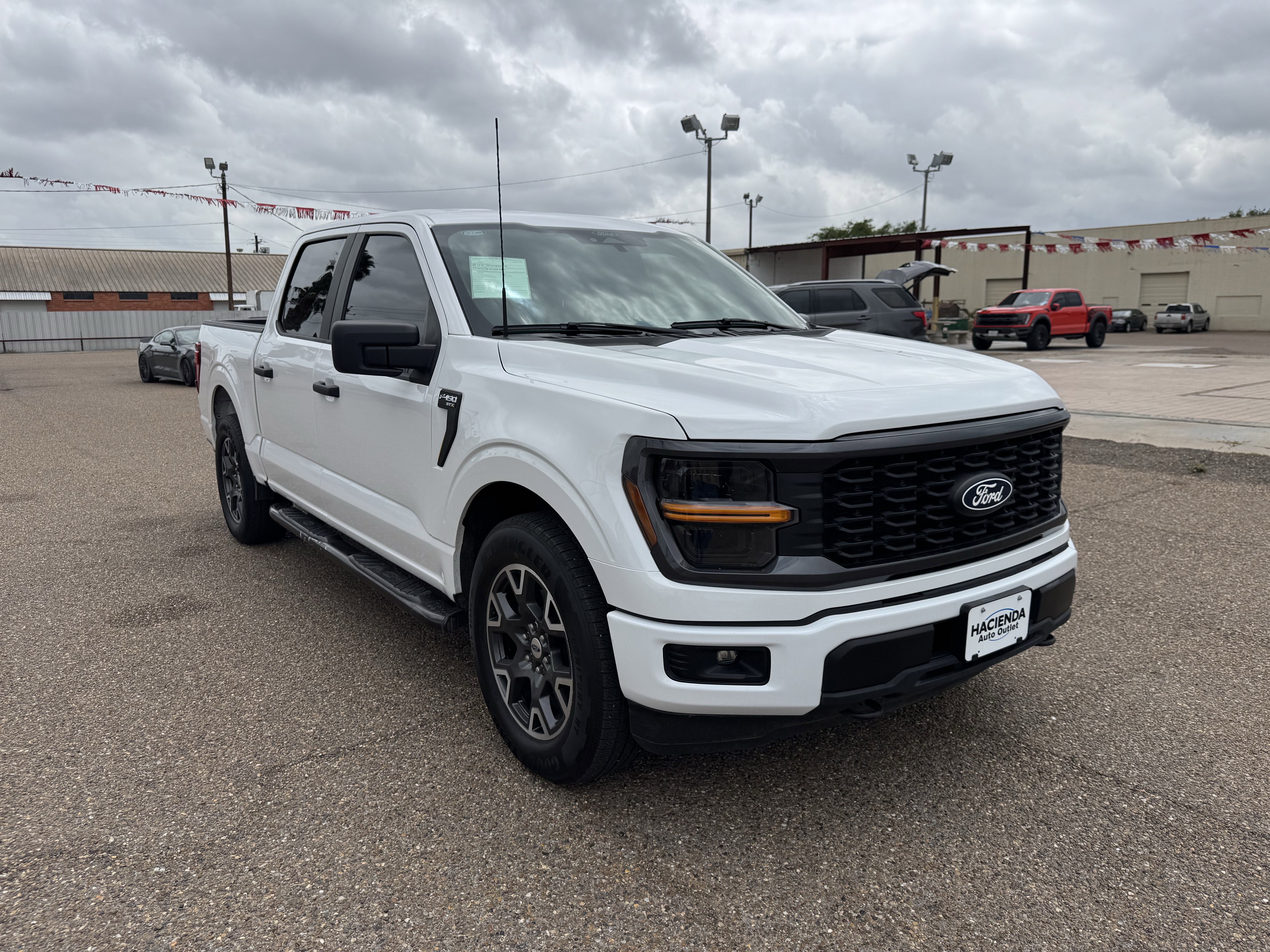 Used 2024 Ford F150 STX RWD image 5