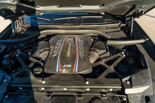 Used 2024 BMW X5 M Competition w/ Premium Package image 46