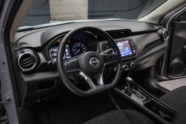 Used 2023 Nissan Kicks SV image 25