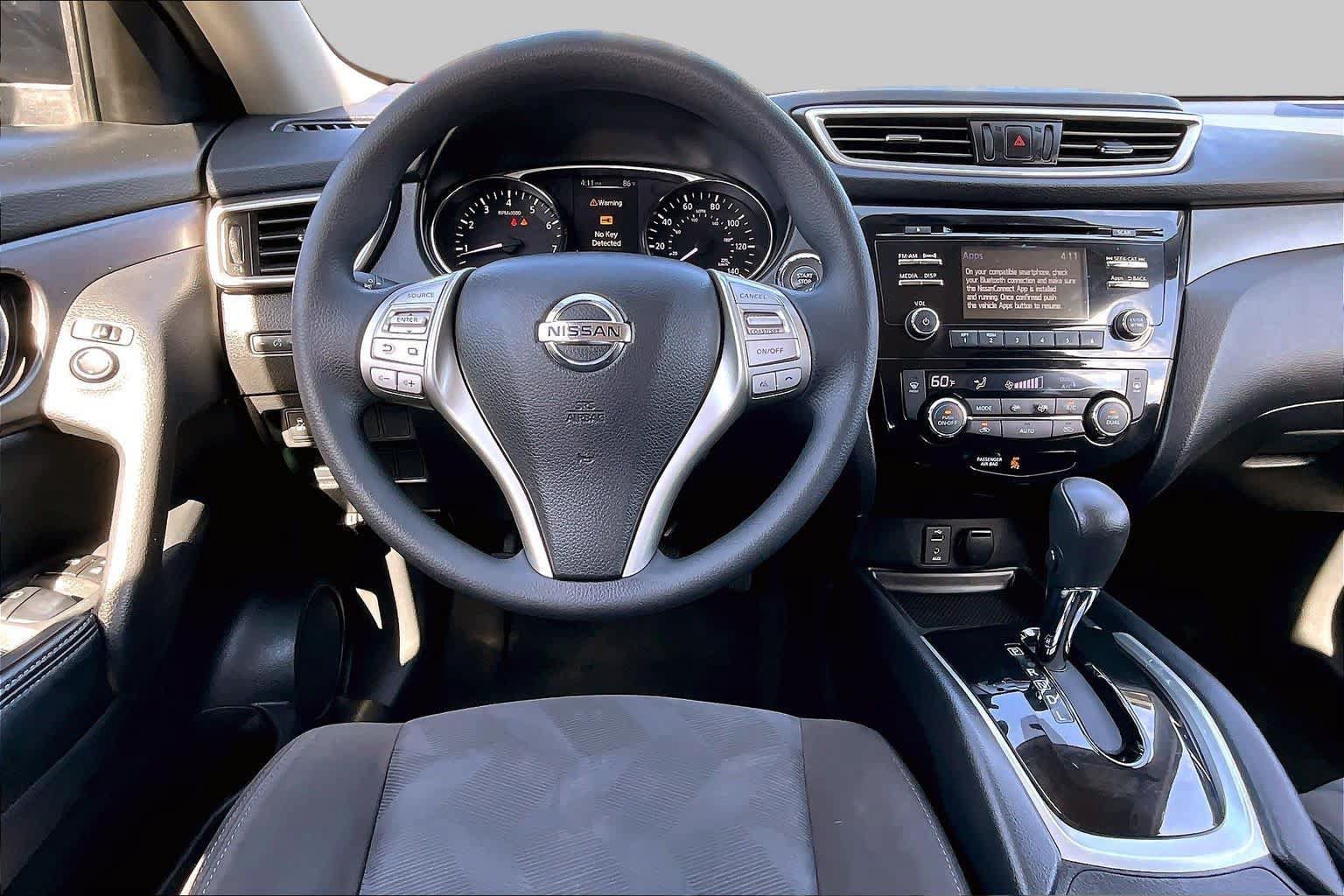 Used 2016 Nissan Rogue SV FWD image 5