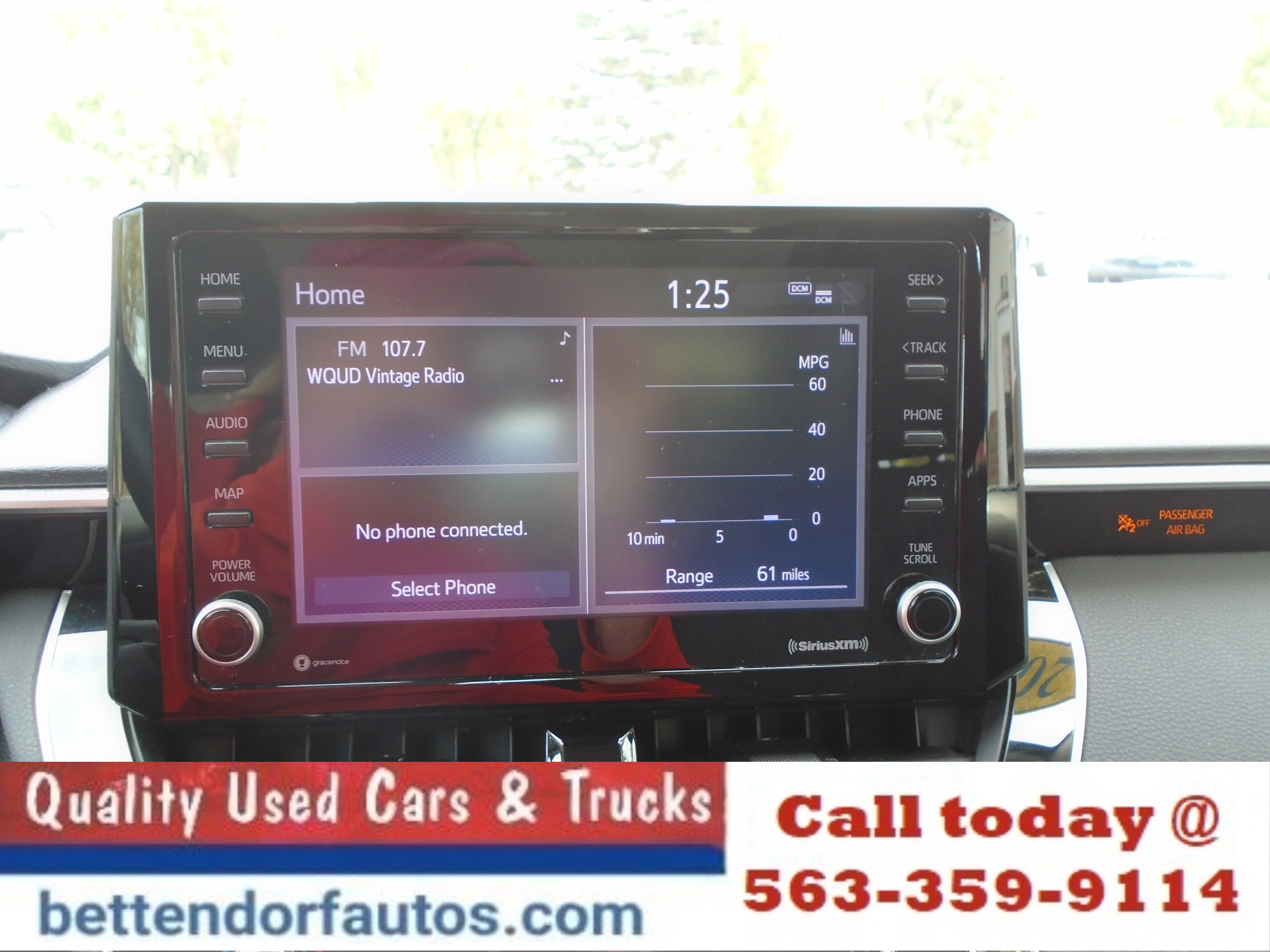 Used 2022 Toyota Corolla LE image 11