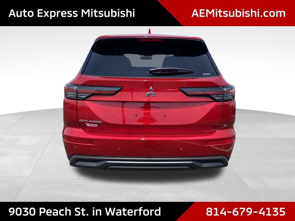 New 2026 Mitsubishi Outlander ES image 6