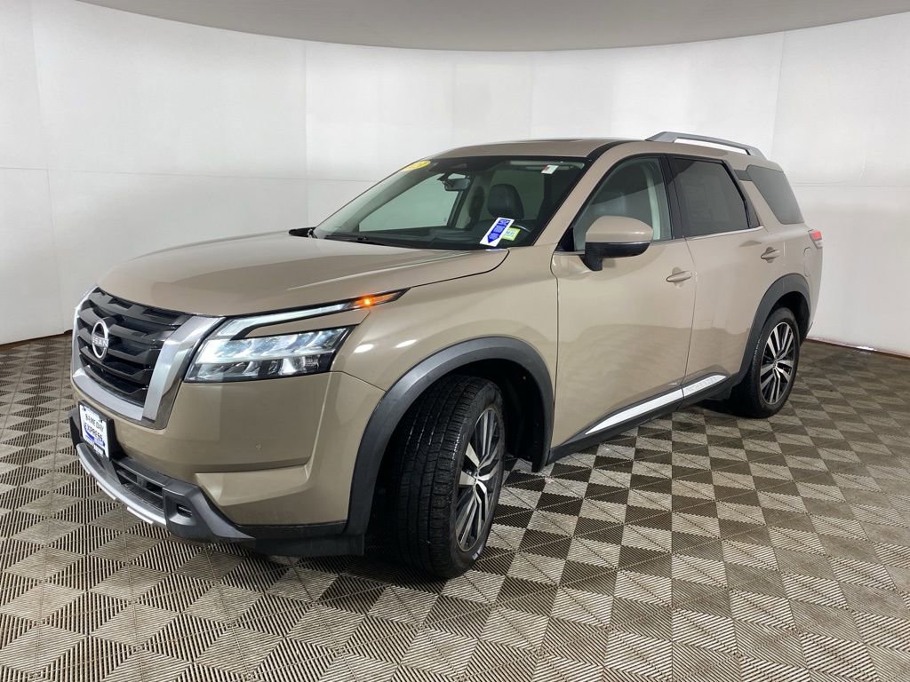Used 2023 Nissan Pathfinder Platinum image 29