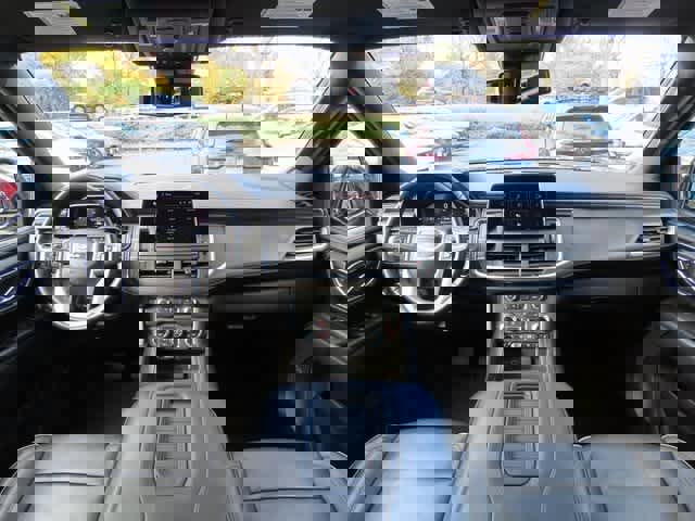 Used 2023 GMC Yukon SLT image 19