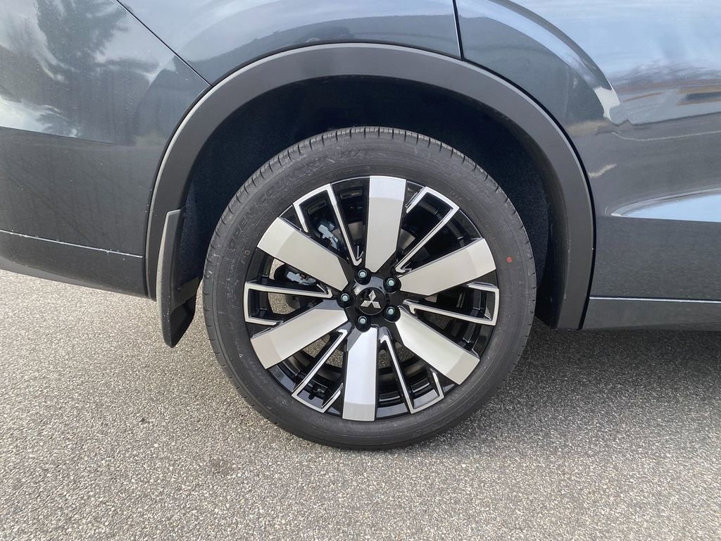 New 2026 Mitsubishi Outlander SEL FWD image 32