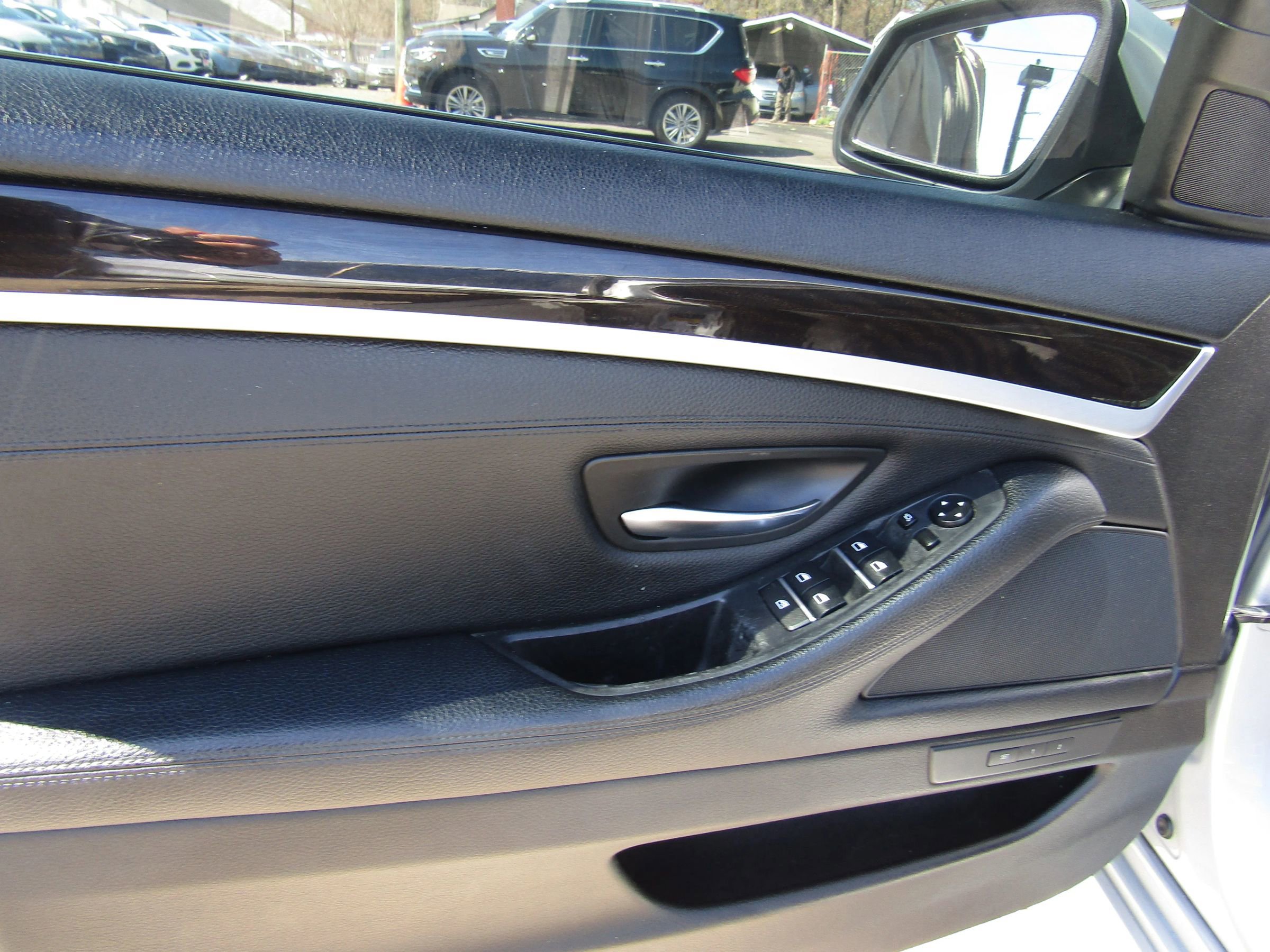 Used 2016 BMW 528i xDrive Sedan AWD/4WD image 13