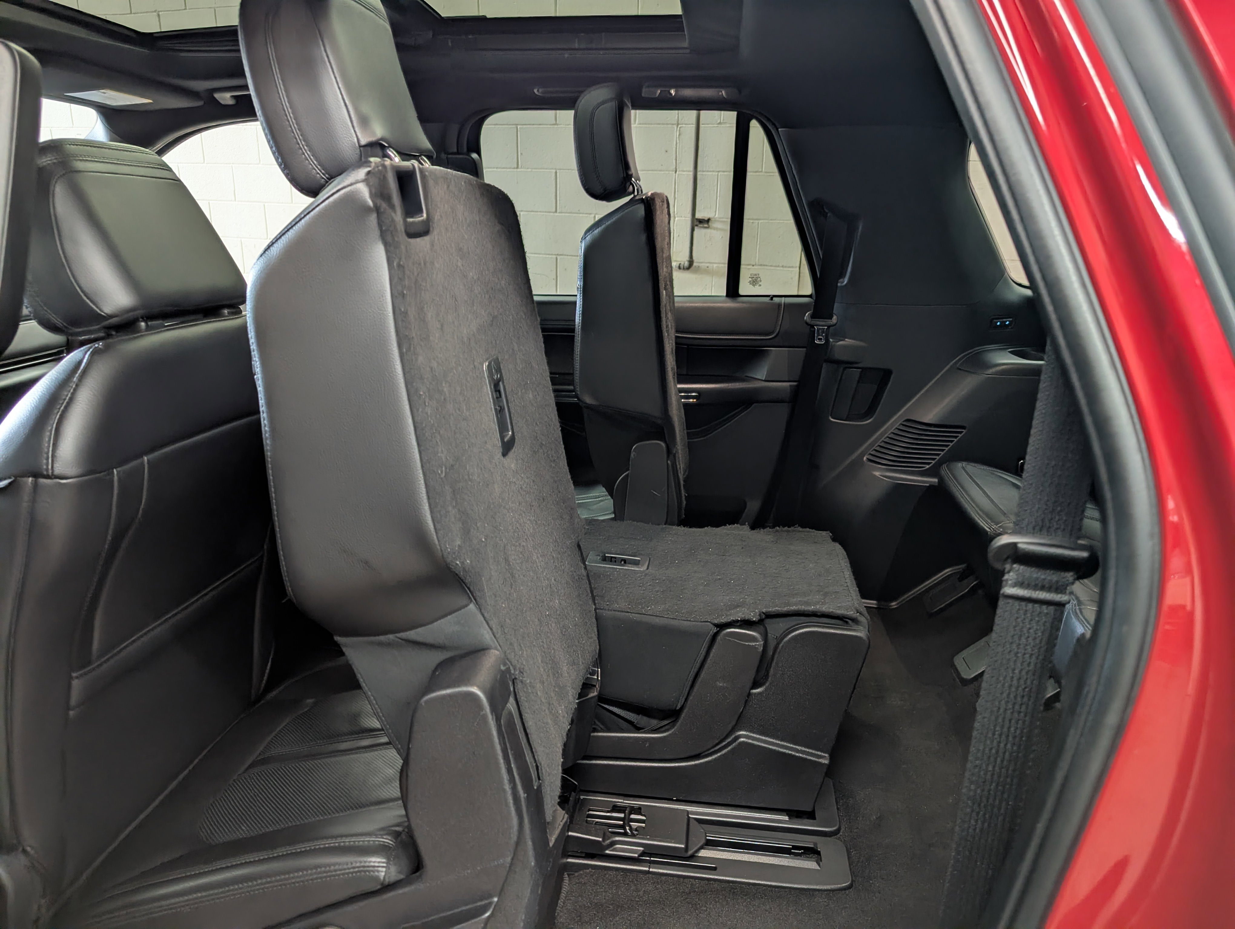 Used 2021 Ford Expedition Max Limited AWD/4WD image 5