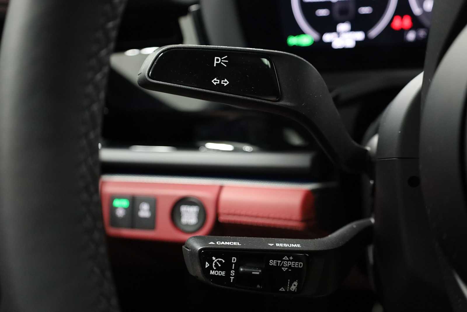 New 2025 Porsche Panamera 4 image 30