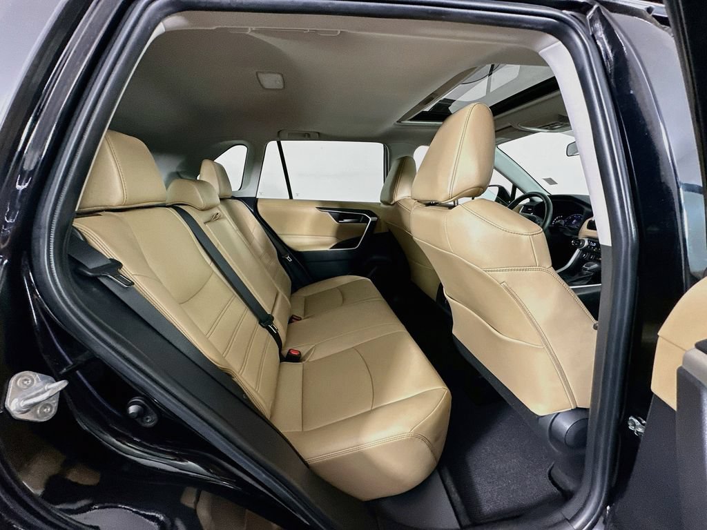 Used 2023 Toyota RAV4 XLE Premium AWD/4WD image 29