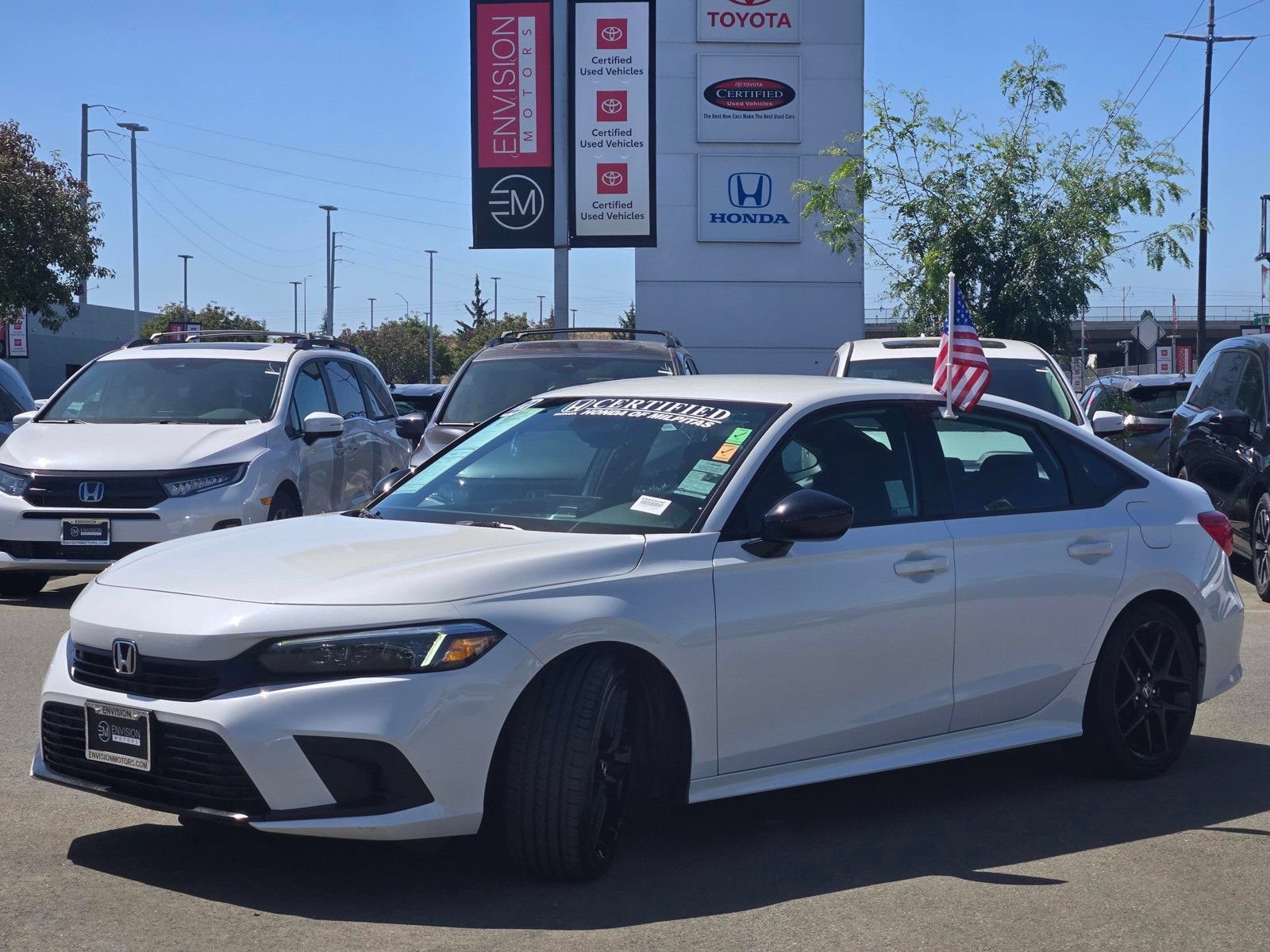 Used 2023 Honda Civic Sport image 3