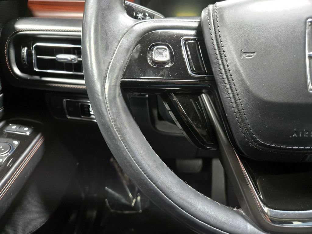 Used 2022 Lincoln Aviator Reserve w/ Equipment Group 201A image 15