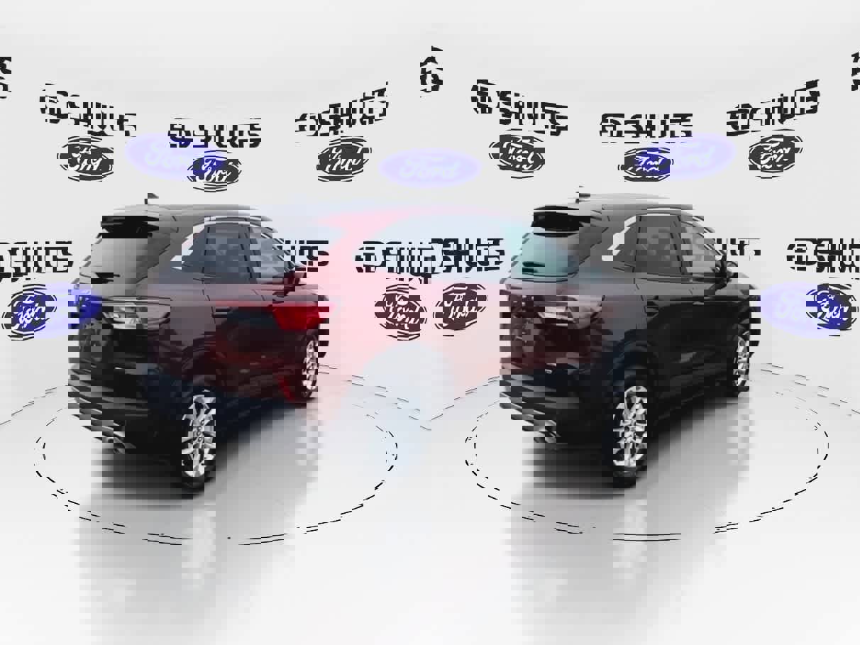 Used 2021 Ford Escape SE image 2
