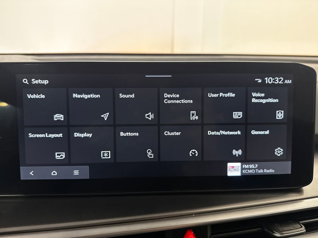 Used 2025 Kia Sorento S FWD image 40