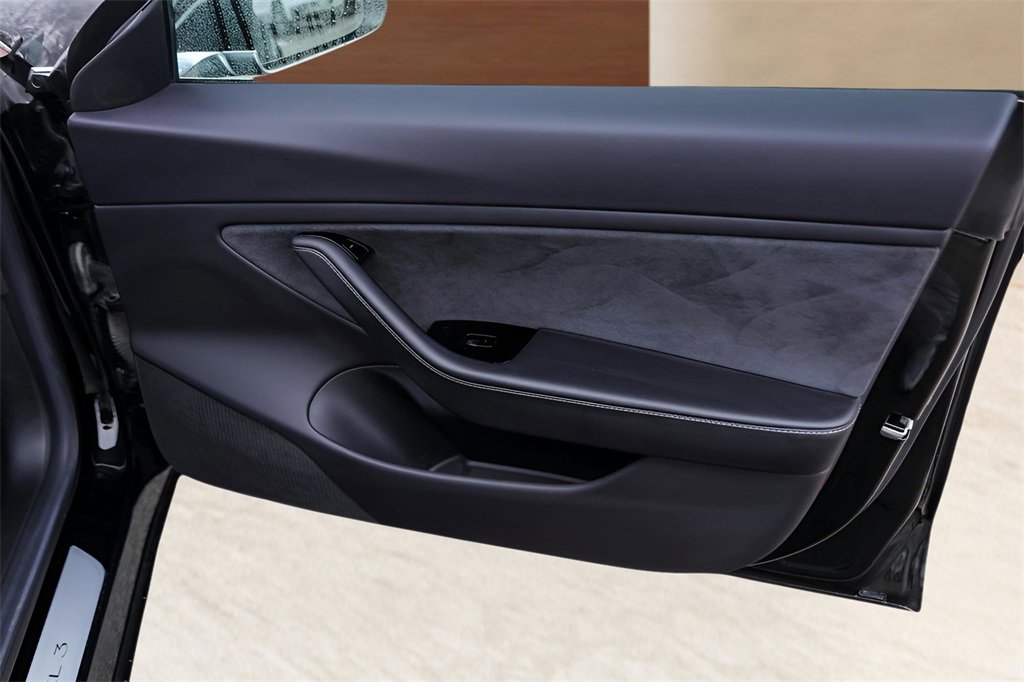 Used 2018 Tesla Model 3 Long Range image 26