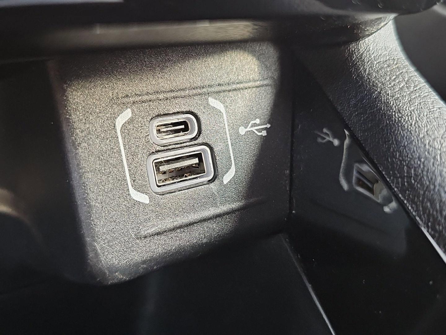 Used 2022 Jeep Compass Limited image 18