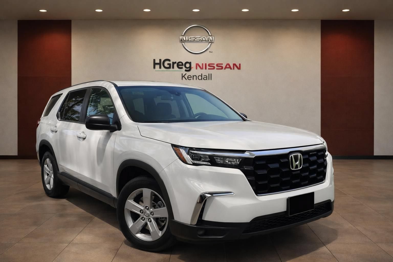 Used 2023 Honda Pilot LX image 3