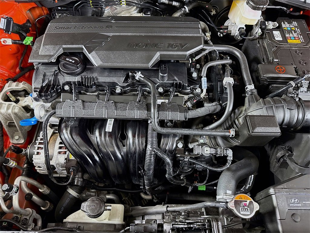 Certified 2025 Hyundai Kona SE image 33