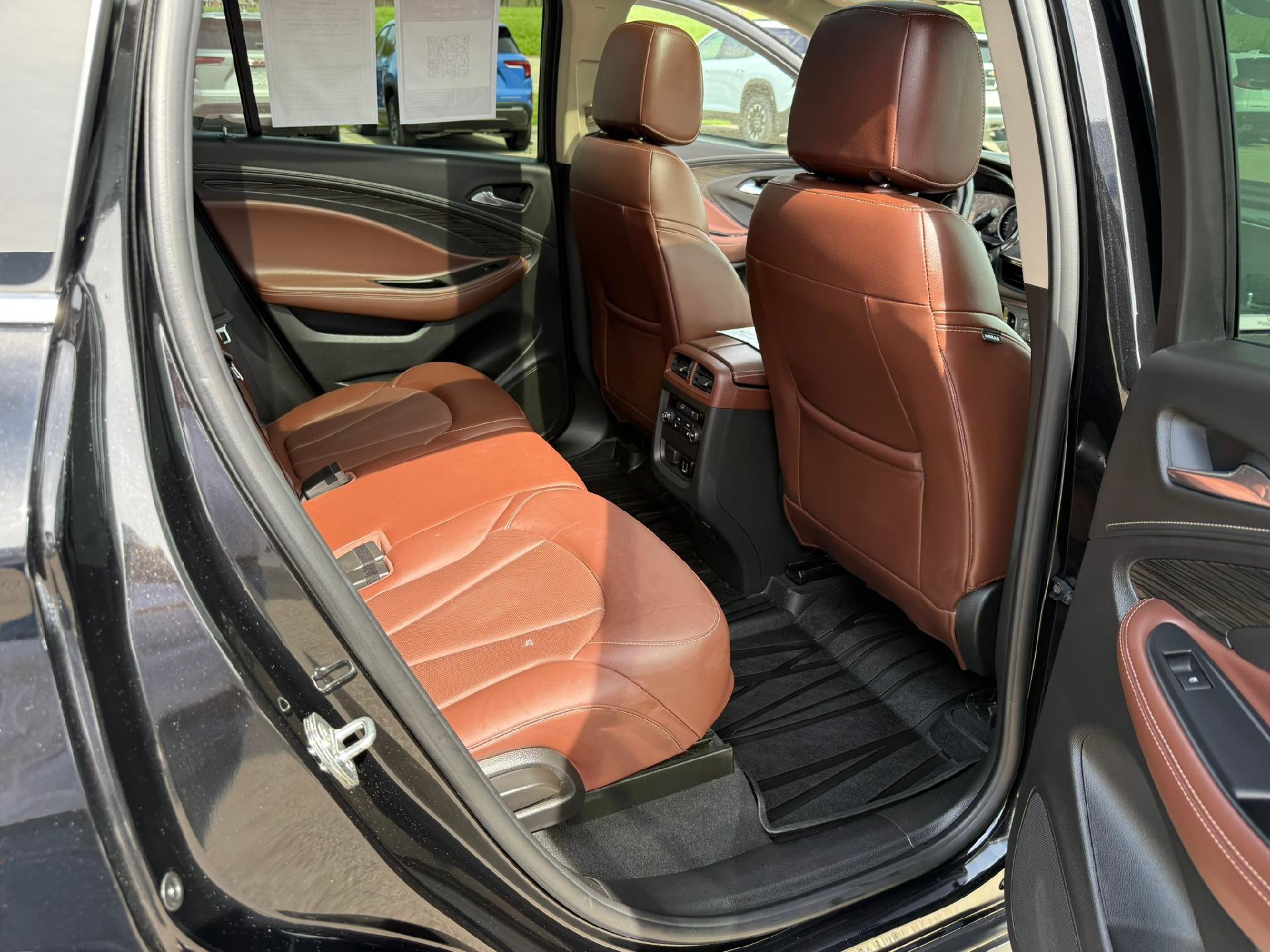 Certified 2018 Buick Envision Premium w/ LPO, Hit The Road Package AWD/4WD image 16