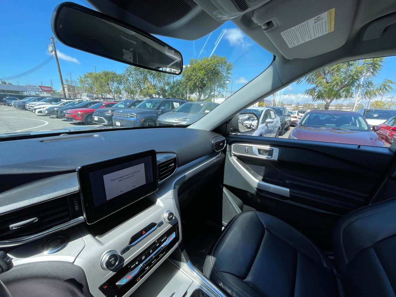 Used 2024 Ford Explorer XLT w/ Equipment Group 202A image 38