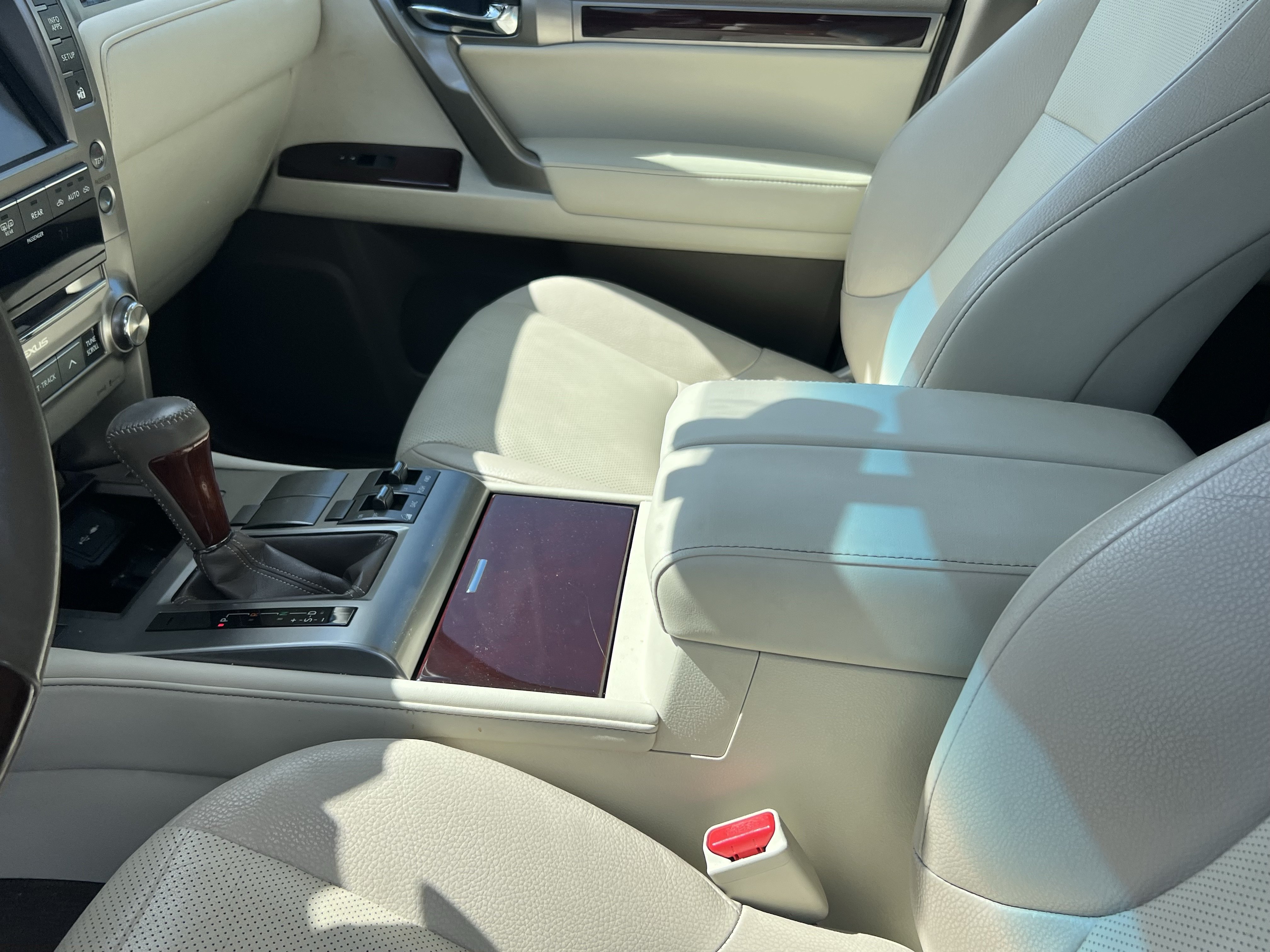 Used 2019 Lexus GX 460 Premium w/ Premium Package AWD/4WD image 24