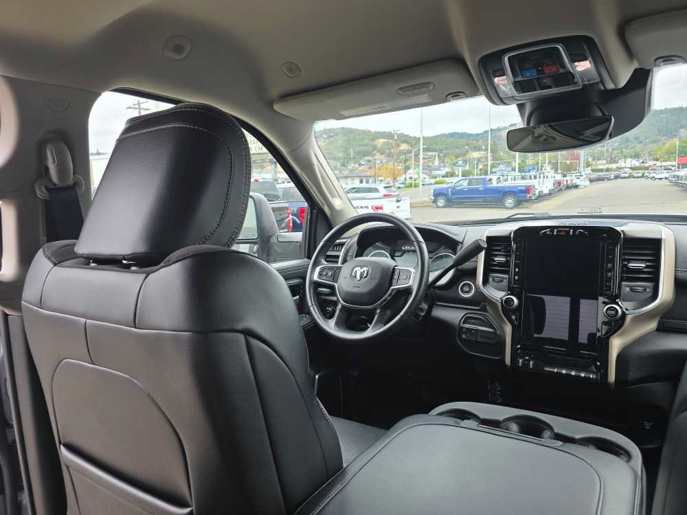 Used 2024 RAM 2500 Laramie w/ Safety Group AWD/4WD image 11