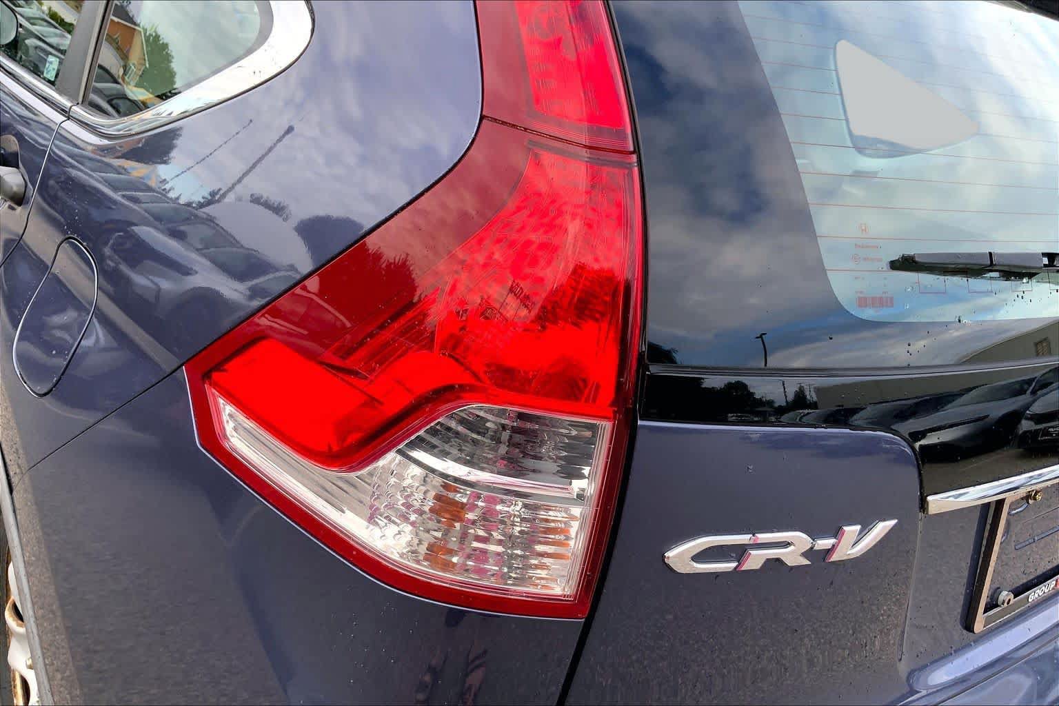 Used 2012 Honda CR-V LX image 27