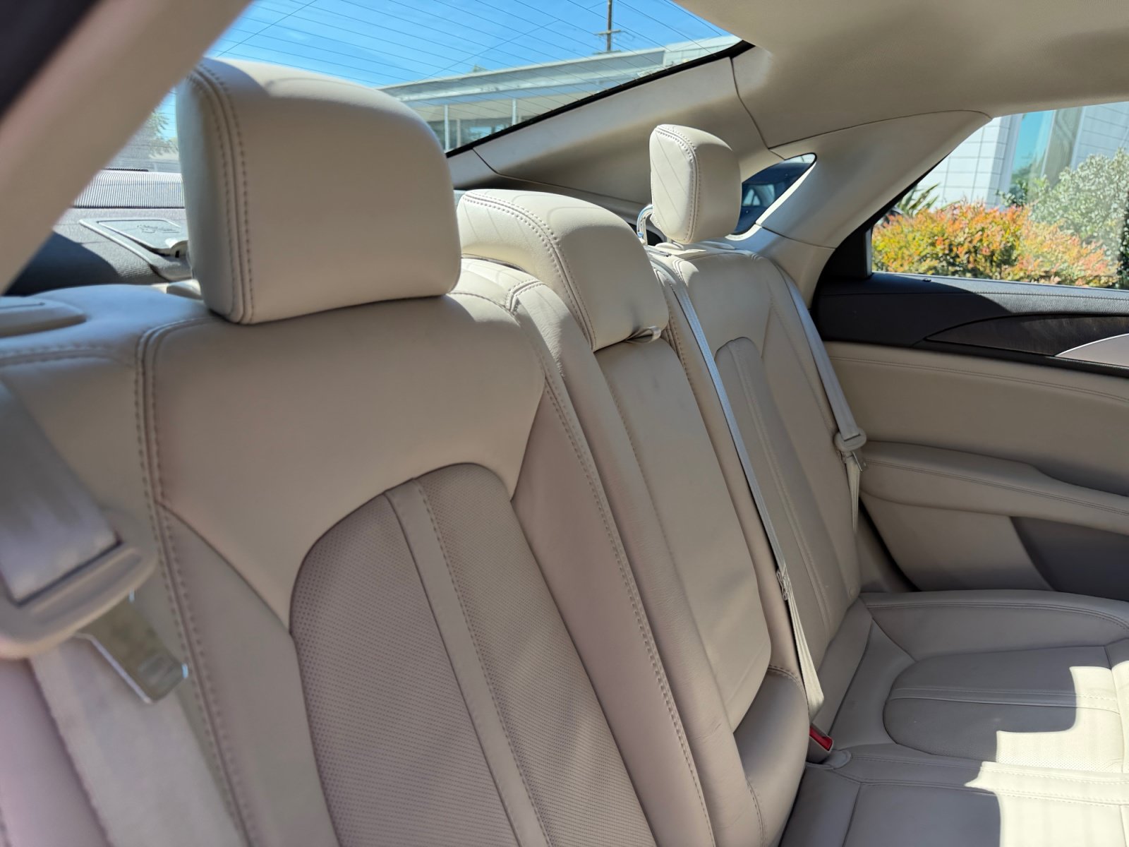 Used 2020 Lincoln MKZ Reserve w/ Luxury Package FWD image 22