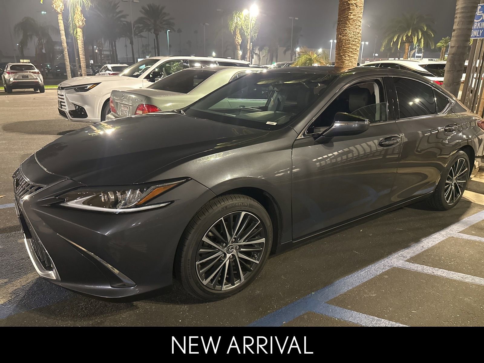 Certified 2022 Lexus ES 350 w/ Premium Package
