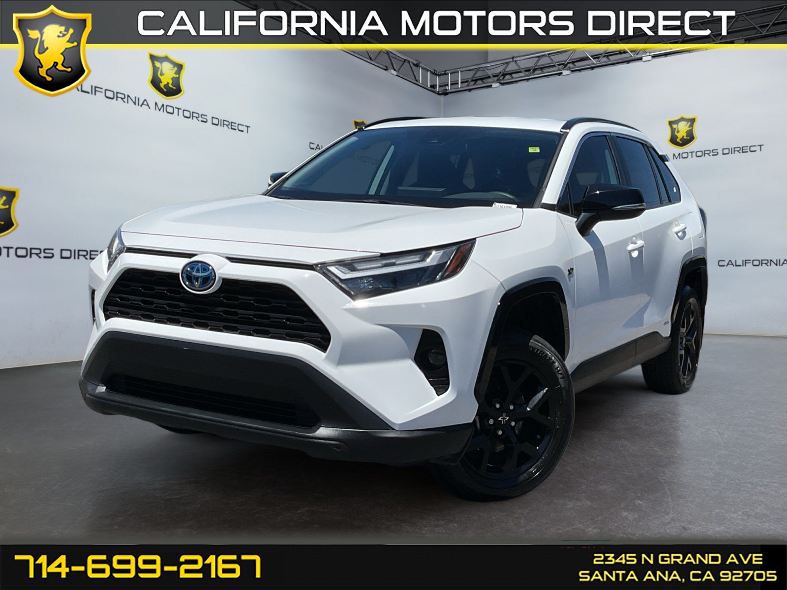 Used 2024 Toyota RAV4 XLE AWD/4WD image 1