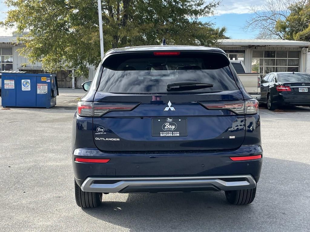 New 2026 Mitsubishi Outlander SE FWD image 4